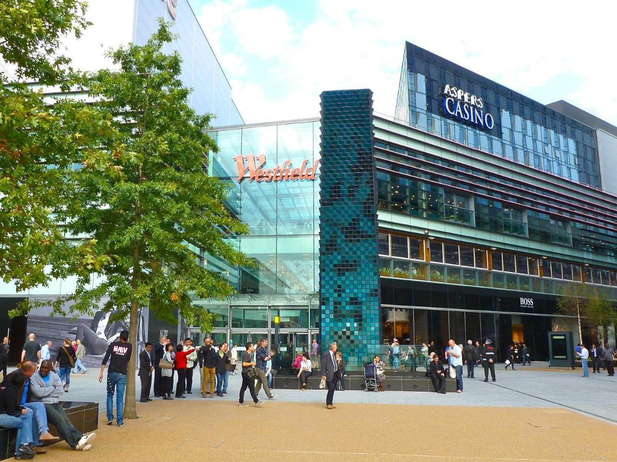 Modern, Large Independent With En-suite Bathroom In Private Owned * Londres